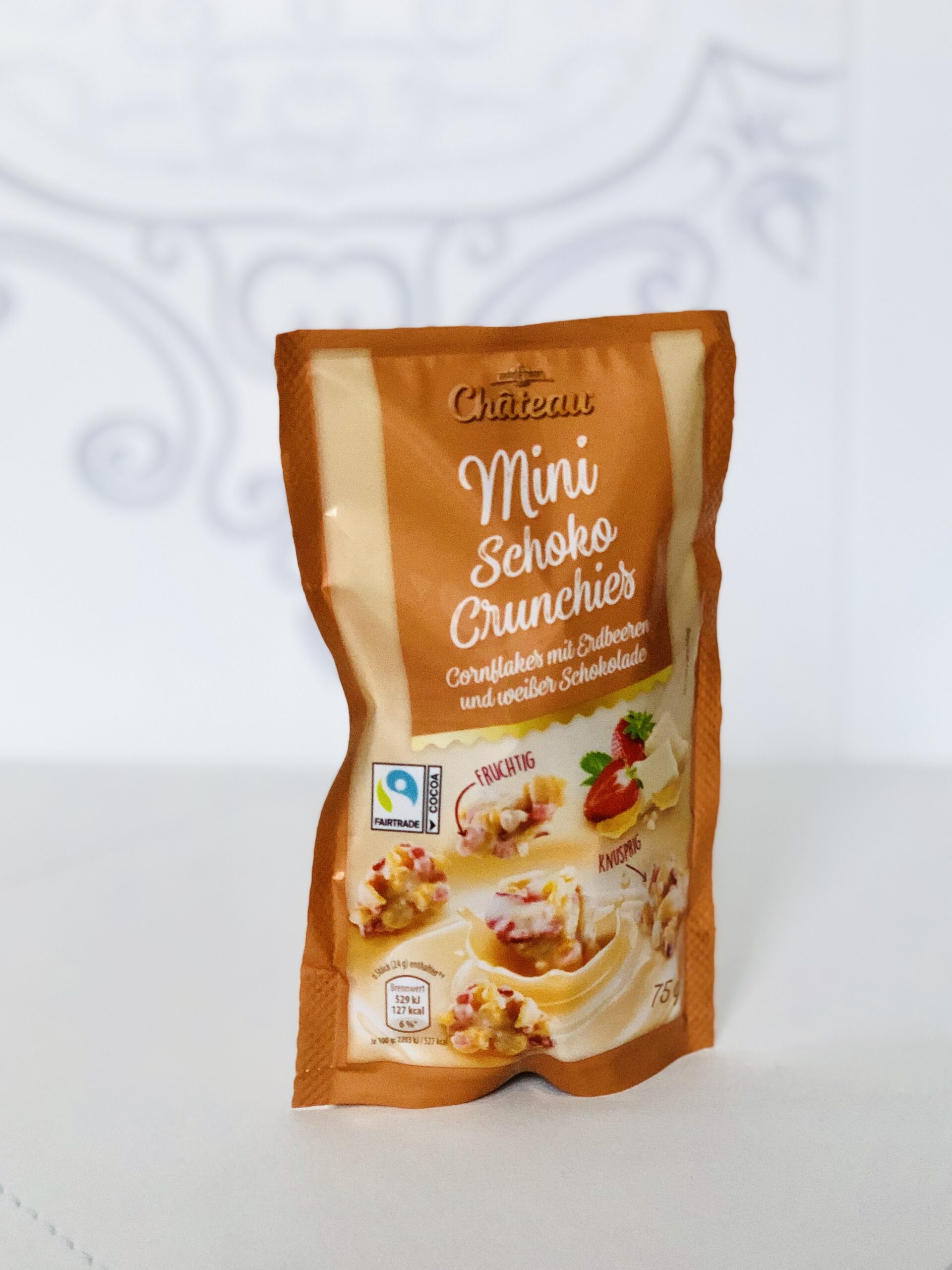 Mini Schoko Crunchies Cornflakes mit Erdbeeren und Weisser Schokolade ...